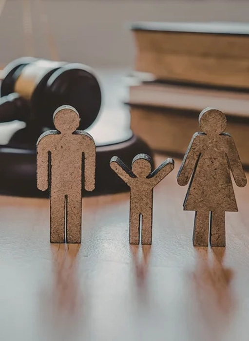 Union City child custody attorney - family figures